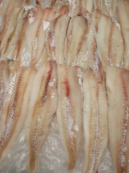 Filete Eviscerado Refrigerado Fresco Congelado Peixe Pollock Encontra Gelo Balcão — Fotografia de Stock