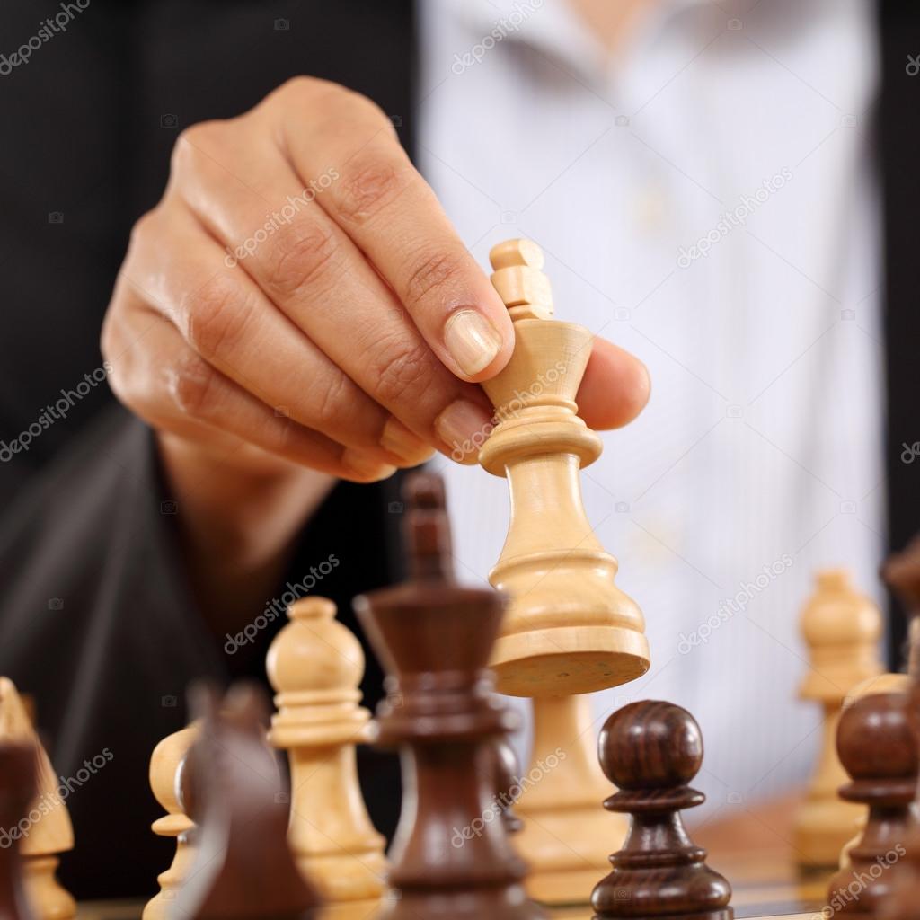 Two business women play chess hi-res stock photography and images - Alamy