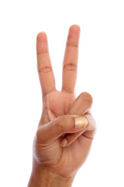 Kadın el beyaz karşı zafer işaretiyle 