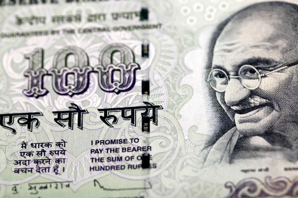 100 ルピー札のガンジー — ストック写真