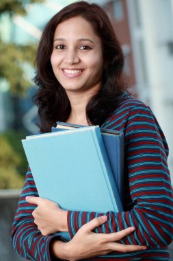 mutlu kız öğrenci