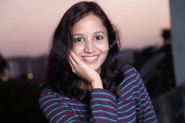 Portrait of young teenage girl — Stock Photo, Image