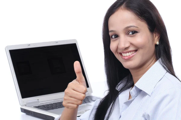 Happy young buisiness woman showing thumbs up — Stock Photo, Image