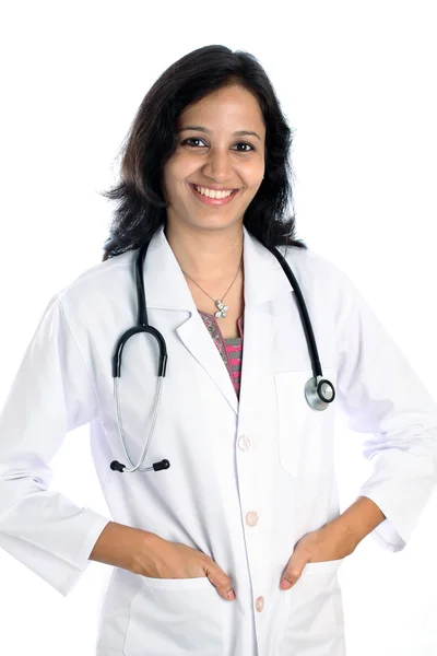 Souriant Indien médecin femme — Photo