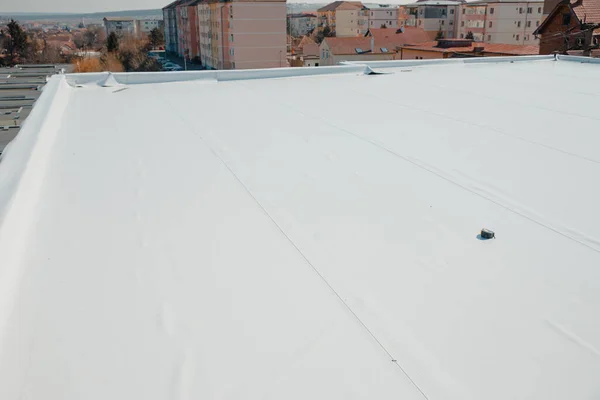 Плоская Крыша Гидроизоляцией Мембраны Пвх Горячим Воздухом Балластированной Системы — стоковое фото