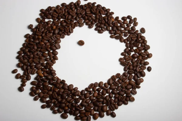 Circle Coffee Beans White Background — Stock Photo, Image
