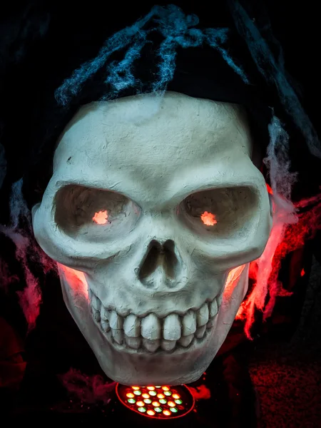 Espantosos huesos de cráneo de Halloween —  Fotos de Stock