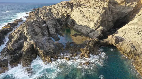 Inspiration Neben Den Klippen Mit Blick Auf Das Meer — Stockfoto