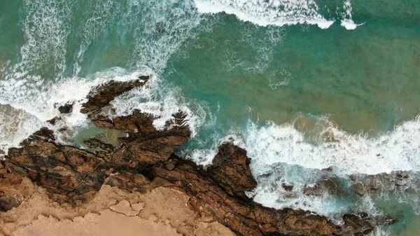 海岸线他的悬崖 他的颜色和大海 — 图库照片
