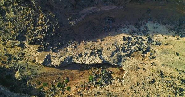 Kustlijn Met Kliffen Zijn Kleuren Zee Wordt Opgemerkt — Stockfoto