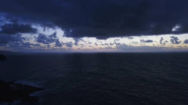 Costa Con Sus Acantilados Sus Colores Mar Que Nota — Foto de Stock