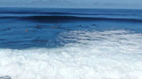 Szörfözés Tökéletes Hullámok Kanári Szigeteken — Stock Fotó
