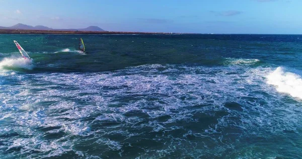 Surfing Doskonałych Fal Wyspach Kanaryjskich — Zdjęcie stockowe