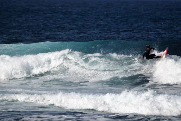 Surfar Ondas Perfeitas Nas Ilhas Canárias — Fotografia de Stock