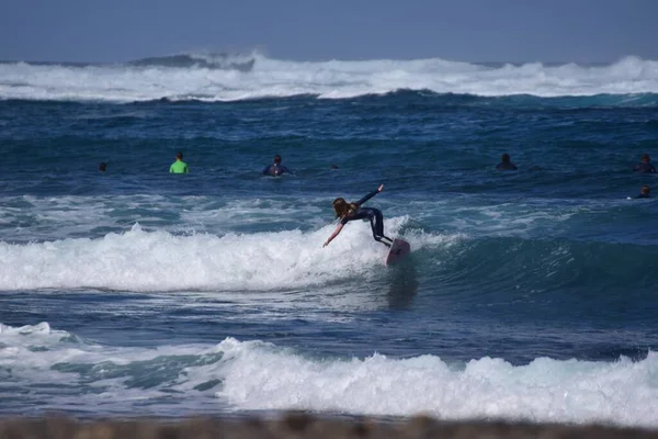 Surfing Perfekta Vågor Kanarieöarna — Stockfoto