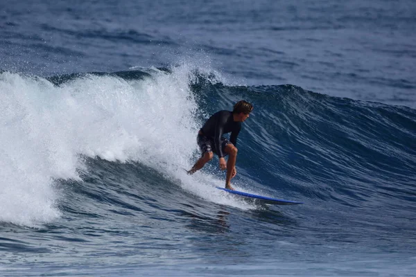 Surfare Njuter Havet — Stockfoto