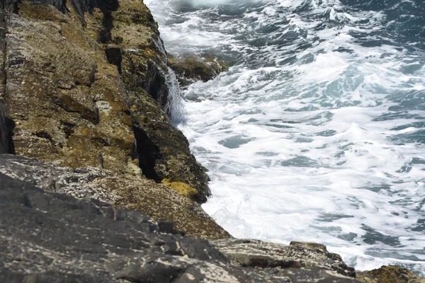 Blick Auf Das Meer Von Den Klippen Aus — Stockfoto