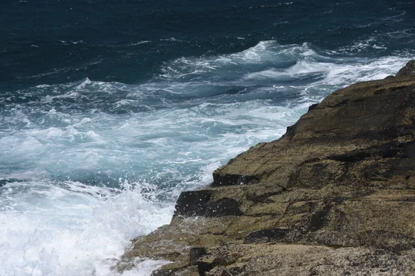 Guardando Mare Dalle Scogliere — Foto Stock