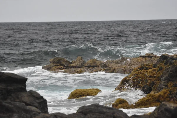 Zee Aan Kust Met Zijn Golven Vormen Kleuren — Stockfoto