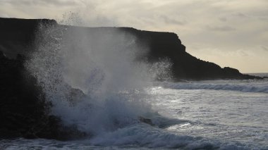 Sahilde güzel dalgalar