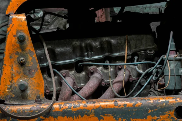 Старый Двигатель Вилочным Погрузчиком — стоковое фото