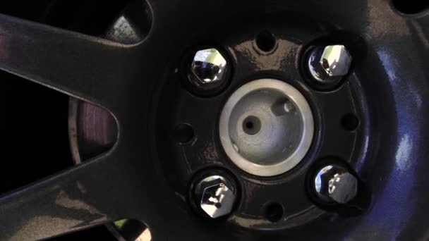Черный Титановый Автомобильный Диск — стоковое видео