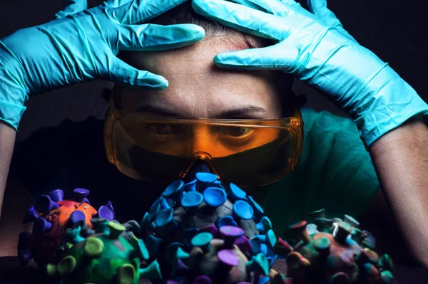 Meisje Bril Handschoenen Vreest Een Verschrikkelijk Virus — Stockfoto