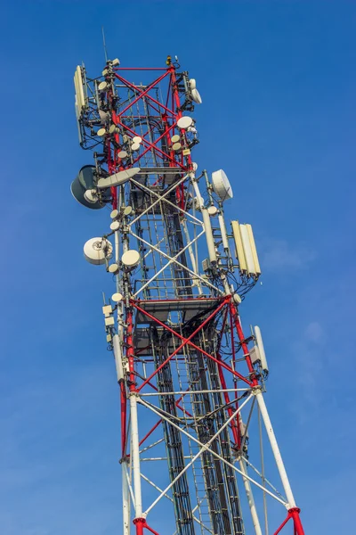 Antenna bianca e rossa — Foto Stock