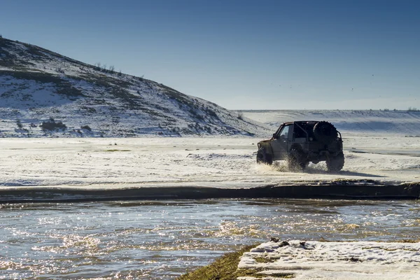 Off road транспортного засобу — стокове фото