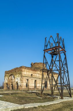 Chiajna ve çan yapısı harap Manastırı