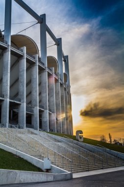 Modern bina alacakaranlık Romanya'da Bükreş Ulusal arenada