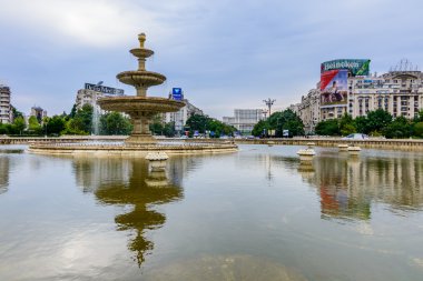 Bucharest, Romanya - 25 Ekim 2015: Union Square (Piata Unir