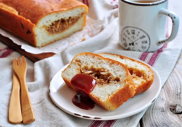 Pastel vegetariano con col . — Foto de Stock