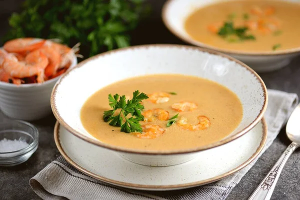 Cream soup with shrimps. Healthly food. — Stock Image Cream Soup Shrimps Healthly Food Stock Photo