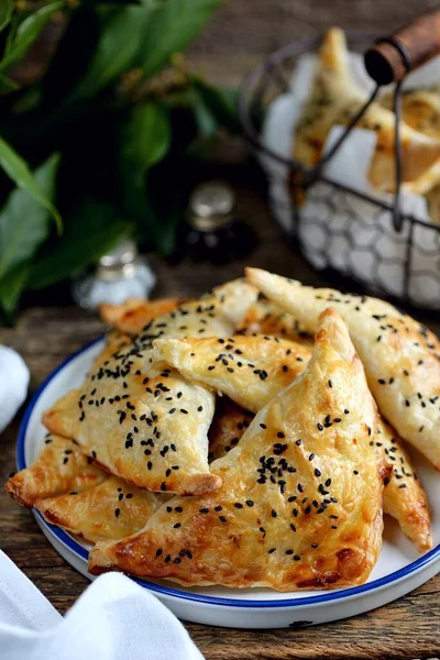 Blätterteigkuchen Mit Sesam — Stockfoto