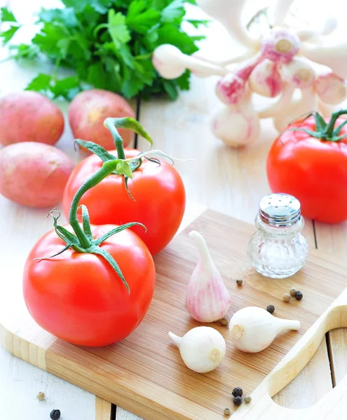 füme domuz kaburga ile sebze çorbası