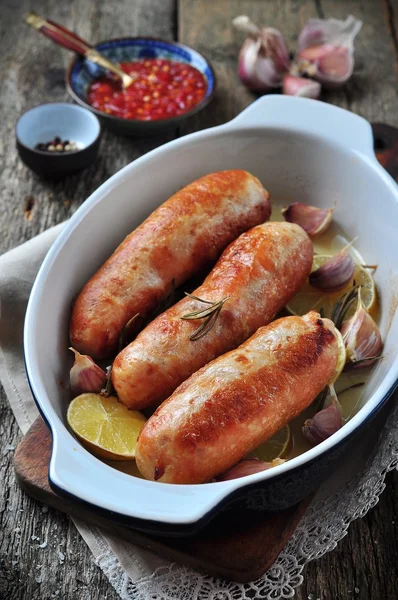 Embutido de pollo asado con romero, ajo y lima — Foto de Stock