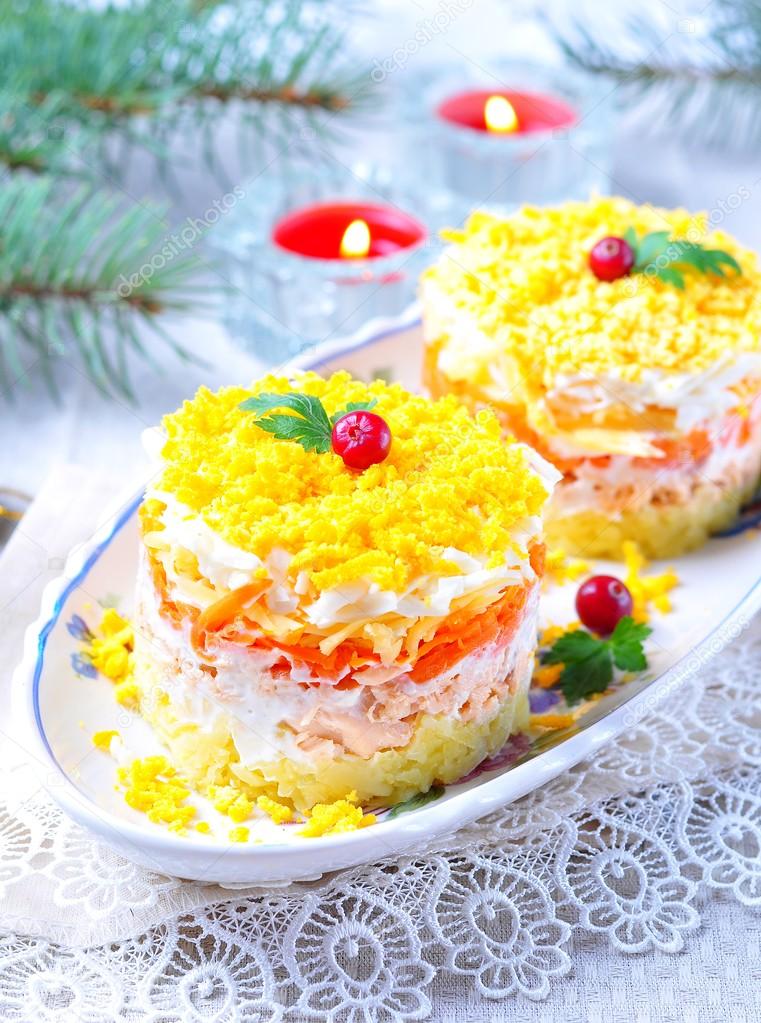 Russischer Schichtsalat Mimosa Salat - Rezepte Suchen