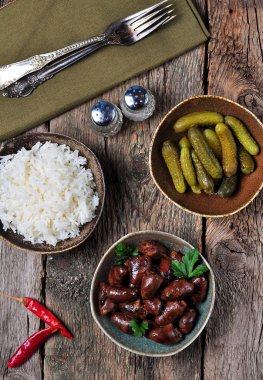 kalp Tavuk yahni beyaz şarap, soya sosu, sarımsak, biber ve maydanoz