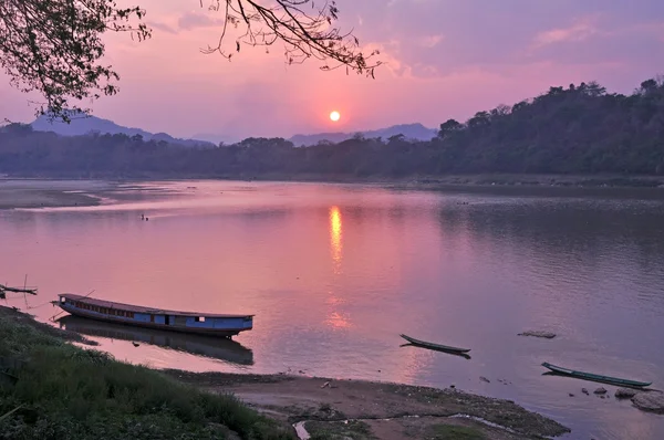 Lever de soleil à la rivière Mae Khong — Photo