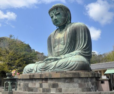 Kamakura, Japon Kotokuin Tapınağı'nda büyük Buda (Daibutsu)