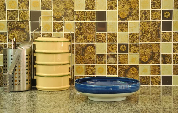 食品容器とアジアの台所器具 — ストック写真