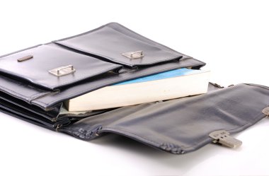 siyah çantanı yaptırın