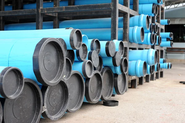 Blå Pvc vattenledningar i lagring — Stockfoto