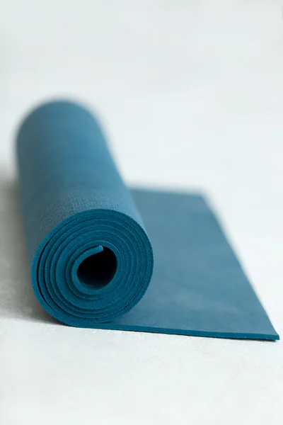 Opgerolde oefenings mat — Stockfoto
