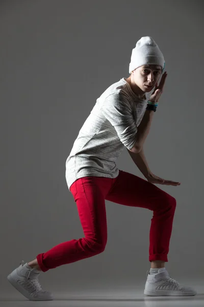 Manlig modern stil dansare — Stockfoto