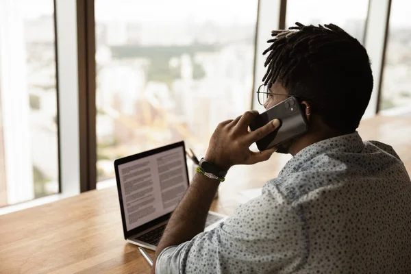 African American man have pleasant cellphone call — Stock Photo, Image