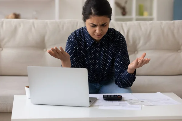 Concerned mixed race woman economist unable to balance accounts payable — Stock Photo, Image
