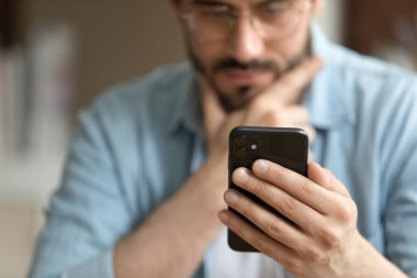 Çevrimiçi akıllı telefon mesajlaşması kullan