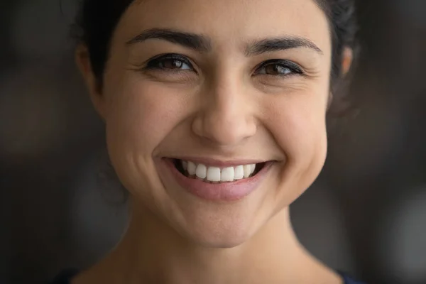 Close up head shot smiling Indian woman with perfect skin — Stock Photo, Image